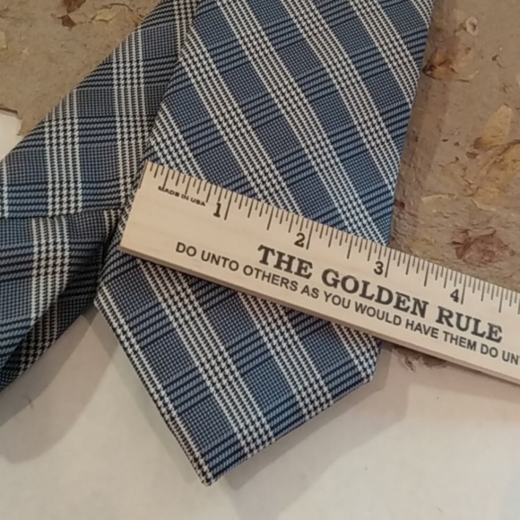 Michael Kors Tie - Picture 4 of 6